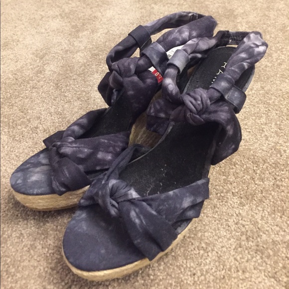 NWT Rampage Black Wedges - Size 8.5 - Picture 3 of 3